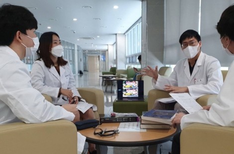 Hàn Quốc yêu cầu bác sĩ trở lại làm việc sau cuộc đình công kéo dài