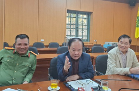 Hiệu trưởng qua đời, Trường ĐH Kinh doanh và Công nghệ Hà Nội khủng hoảng pháp lý