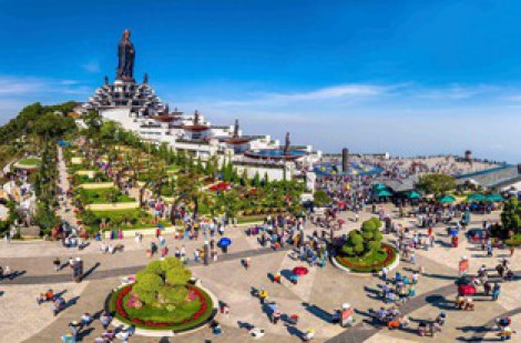 Hơn 12,5 triệu khách Việt du xuân, nhiều địa phương đạt doanh thu nghìn tỉ