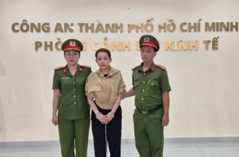Khởi tố, bắt tạm giam 'hot girl' Ngân 98