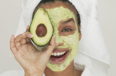 Làm đẹp từ gian bếp: Dưỡng da và tóc chuẩn spa với trái bơ