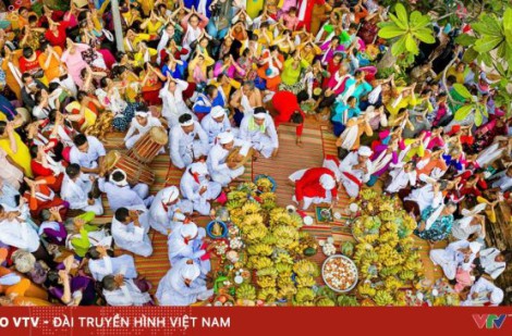 Lâm Đồng: Đồng bào Chăm mở hội Katê truyền thống.