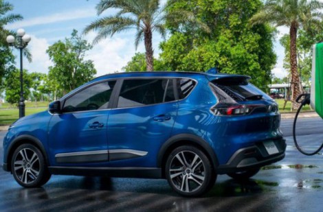 Lệ phí trước bạ sắp tăng, nhu cầu về ô tô điện sẽ giảm mạnh?