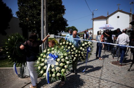Lễ tưởng niệm riêng tư Diogo Jota và em trai, Tổng thống và Thủ tướng Bồ Đào Nha đến chia buồn