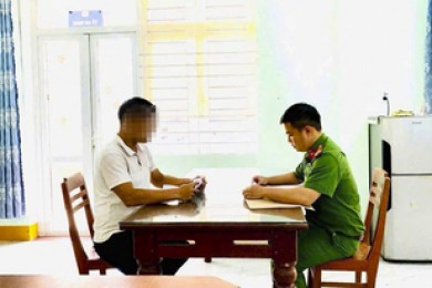 Lên mạng xúc phạm giám đốc, bị phạt 5 triệu đồng