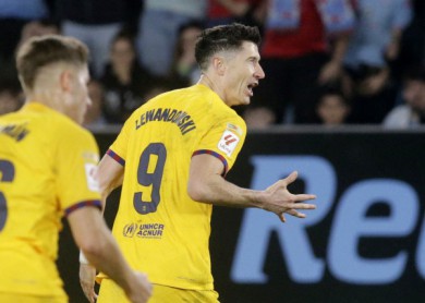 Lewandowski giúp Barca thắng trận cảm xúc, lặng lẽ tiến lên trong cuộc đua Vua phá lưới