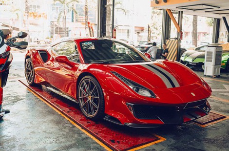Liên tục mua những siêu xe Ferrari hàng hiếm, tay chơi  Vũ 