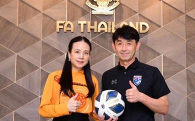 Madam Pang bị chỉ trích vì thái độ khó hiểu, đội tuyển Thái Lan đã có HLV tạm quyền