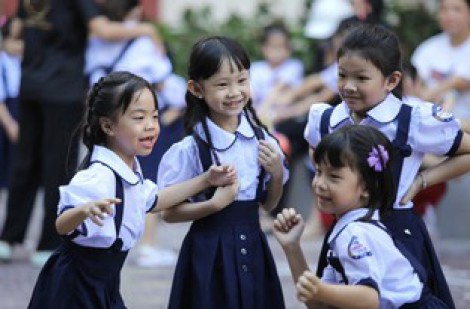 Mong người già, học sinh ở TP.HCM sớm được miễn phí BHYT