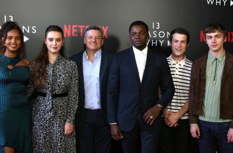 Netflix xoá cảnh tự tử trong bộ phim đình đám