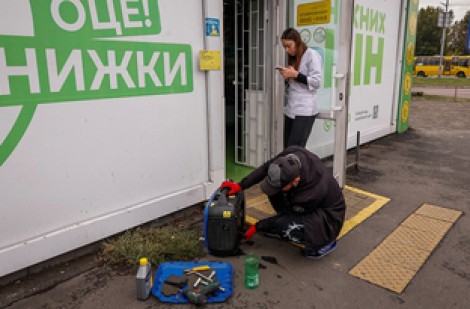 Nga - Ukraine dồn dập không kích cơ sở năng lượng