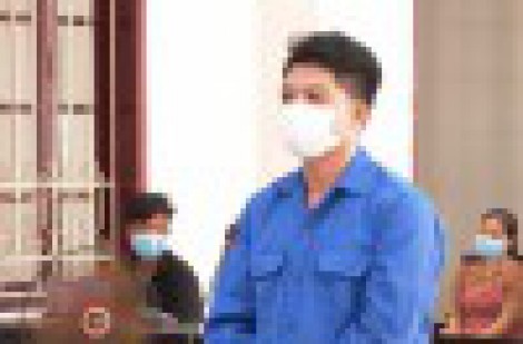 Nghe ‘vợ hờ’ bị dọa đánh, đi mua dao đâm người