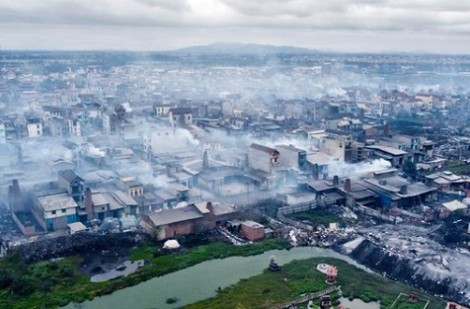 Nghẹt thở vì ô nhiễm không khí ở làng tái chế nhôm lớn nhất miền Bắc