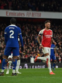 Ngoại hạng Anh: Hủy diệt Chelsea, Arsenal tạm chiếm ưu thế trong cuộc đua tay ba