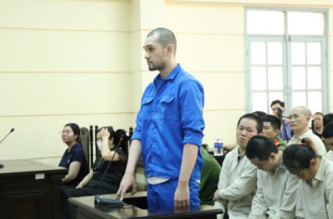 Người mẫu lai Đinh Nhikolai đối diện án tù vì tàng trữ ma túy