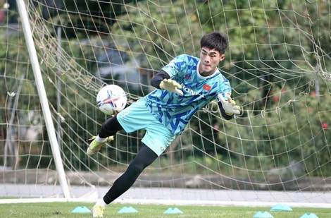 Nguyễn Filip, Văn Lâm 'lúc mờ lúc tỏ': Thủ môn trẻ HAGL  thăng hoa ở đội tuyển?