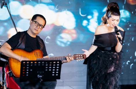 Nguyễn Hồng Nhung làm “người đàn bà cũ” khi hát nhạc tình yêu trong Mộc 2