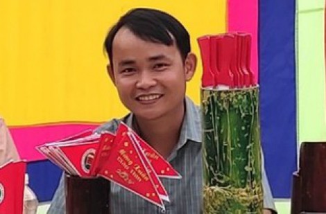 Nhà thơ Nhiên Đăng nhận giải nhất cuộc thi Thơ hay Tạp chí Văn Nghệ TP.HCM