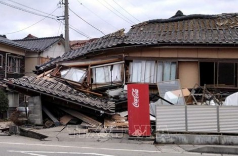 Nhật Bản sơ tán hơn 51.000 người trong khu vực chịu ảnh hưởng động đất
