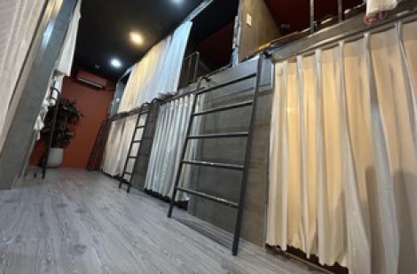 Nhiều người đến cà phê giường nằm để làm gì?