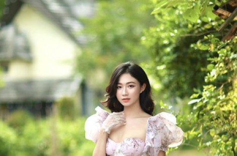 Nữ sinh có vẻ đẹp gây thương nhớ