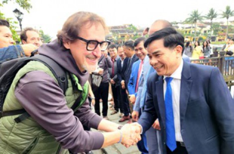 Quảng Nam, Bình Định đón du khách 'xông đất'