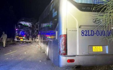 Quảng Nam: Tài xế tử vong trong vụ tai nạn giữa xe khách và xe tải