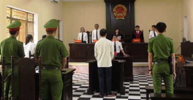 Quảng Nam: Xâm hại con gái người tình, lãnh 13 năm tù
