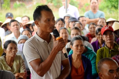 Quảng Nam: Yêu cầu đóng bảo hiểm cho người dân sống quanh bãi rác Tam Xuân 2