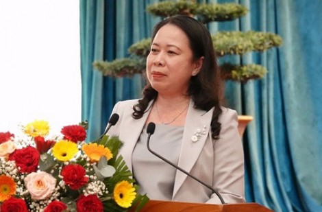 Quyền Chủ tịch nước Võ Thị Ánh Xuân chủ trì hội nghị thi đua tại Bình Định