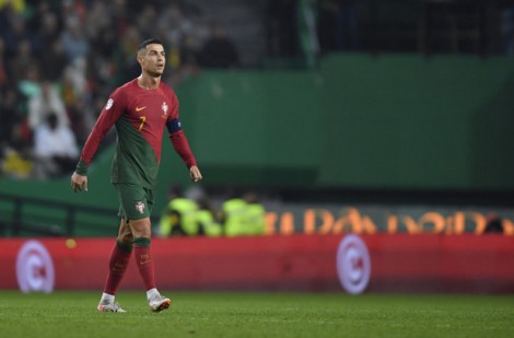Ronaldo bất ngờ bị gạch tên khỏi ĐT Bồ Đào Nha
