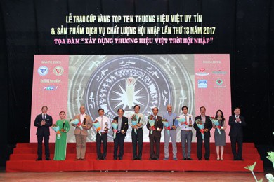 SCTV nhận cúp vàng Top ten “Thương hiệu Việt uy tín và sản phẩm/dịch vụ Chất lượng - Hội nhập”