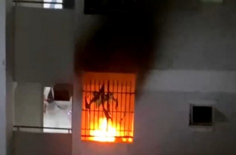 TP.HCM: Cháy chung cư ở H.Bình Chánh, nhiều cư dân tháo chạy