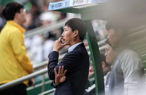 Tân HLV Kim Sang-sik nói gì sau khi ngồi ghế nóng đội tuyển Việt Nam và U.23?