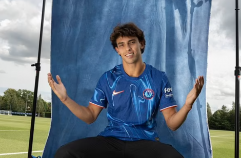 Tân binh Chelsea bị CĐV Atletico Madrid xúc phạm nặng nề vì rời đi giá rẻ