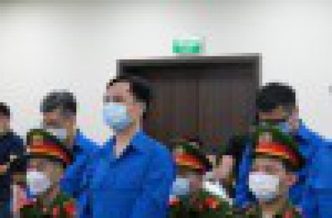 Thao túng chứng khoán: Thu lợi trăm tỉ nhưng hình phạt còn quá nhẹ?