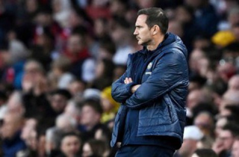 ”Thế hệ vàng” bóng đá Anh đi đâu cả rồi?