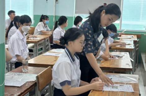 Thi lớp 10 tại TP.HCM, có 49 thí sinh đạt điểm 10 môn toán