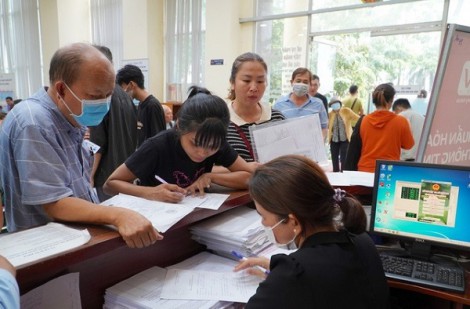 Thủ tục nhận kết quả xác nhận có quốc tịch VN: Vì sao không cho nhận thay, ủy quyền?