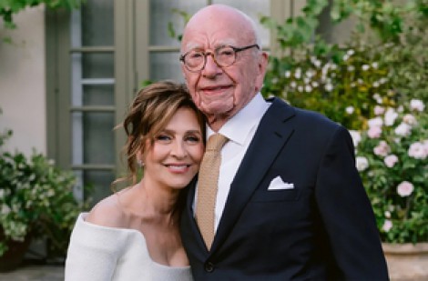 Tỉ phú truyền thông 93 tuổi Rupert Murdoch kết hôn lần 5