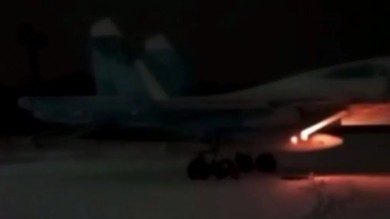 Tình báo Ukraine tung video tiêm kích Su-34 của Nga bị đốt cháy tại căn cứ