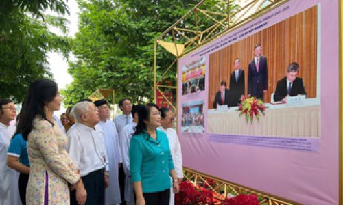 Triển lãm ảnh 'Mặt trận Tổ quốc Việt Nam - Dấu ấn một nhiệm kỳ'