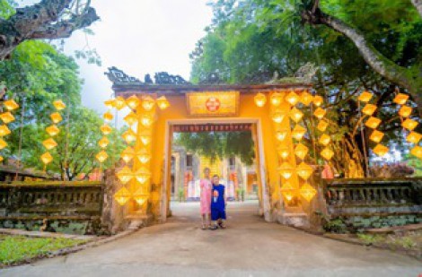 Trung thu Hoàng cung Huế 2025: Trải nghiệm miễn phí đèn lồng và văn hóa truyền thống