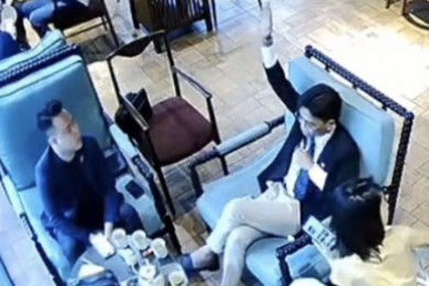 Từ khóa liên quan đến 'tổng tài' được tìm kiếm tăng vọt