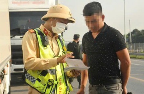 Từ ngày 15.11, người dân có được ghi âm, ghi hình giám sát CSGT?