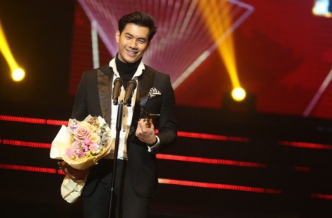 VTV Awards 2023: Nhan Phúc Vinh lần đầu thắng giải Diễn viên nam ấn tượng