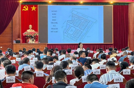 Vì sao đấu giá đất vẫn bị 'thổi'?