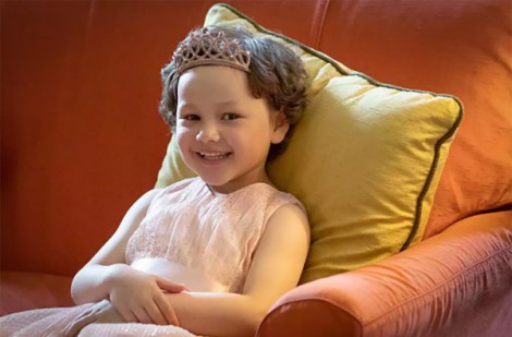 Vương phi Kate Middleton nhận tin nhắn cảm động từ cô bé 8 tuổi