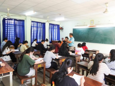 Đà Nẵng chi hơn 400 tỉ đồng miễn học phí cho học sinh các cấp