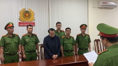 ”Đại án” đăng kiểm: Cựu cục trưởng Đặng Việt Hà chịu trách nhiệm về hơn 40 tỉ đồng nhận hối lộ
